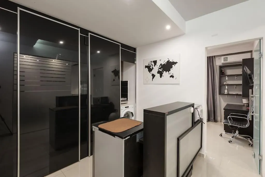 Modern Office Apartment.Wifi,2A/C,Luxury Fur/Tures Salonic 0*,  Grecia
