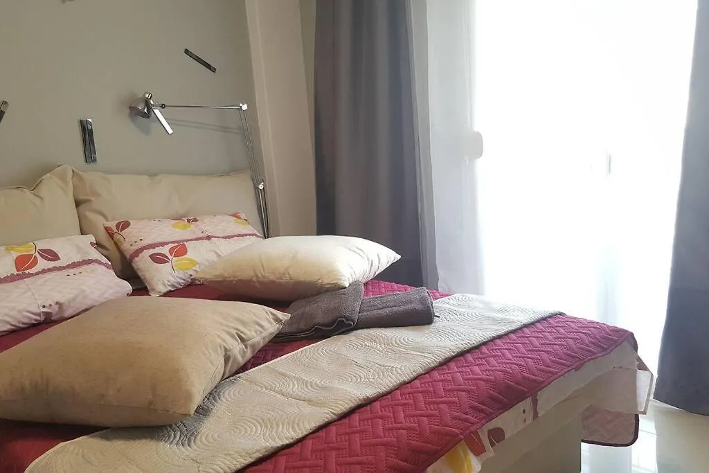 Modern Office Apartment.Wifi,2A/C,Luxury Fur/Tures Salonic Grecia